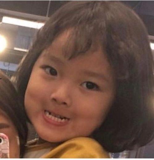 阿茹娜吃瓜,阿茹娜的瓜田奇遇记