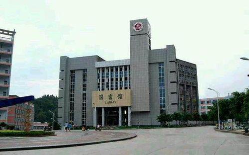 重庆工贸学院吃瓜,校园吃瓜文化盛行，揭秘校园生活趣味瞬间