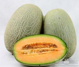 吃哈密瓜可以吃松子吗,美味搭配的夏日甜品探索