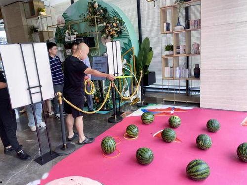 沈阳吃瓜节,夏日狂欢，瓜果飘香，尽享欢乐时光